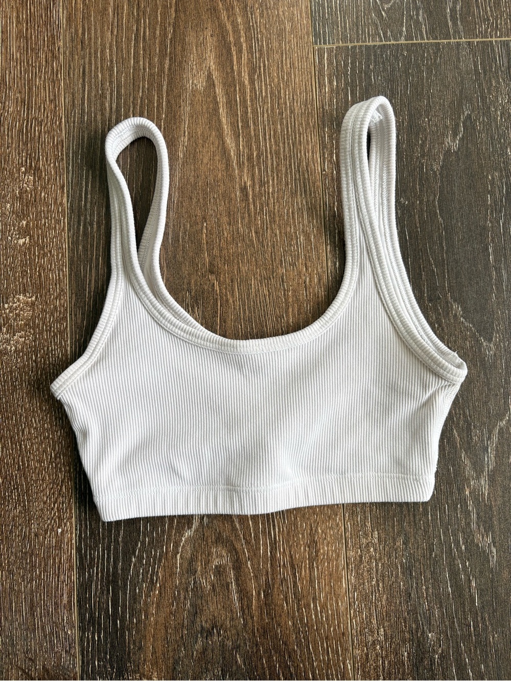 Aritzia TnAction Scoopneck White Ribbed Sports Bra Size XS